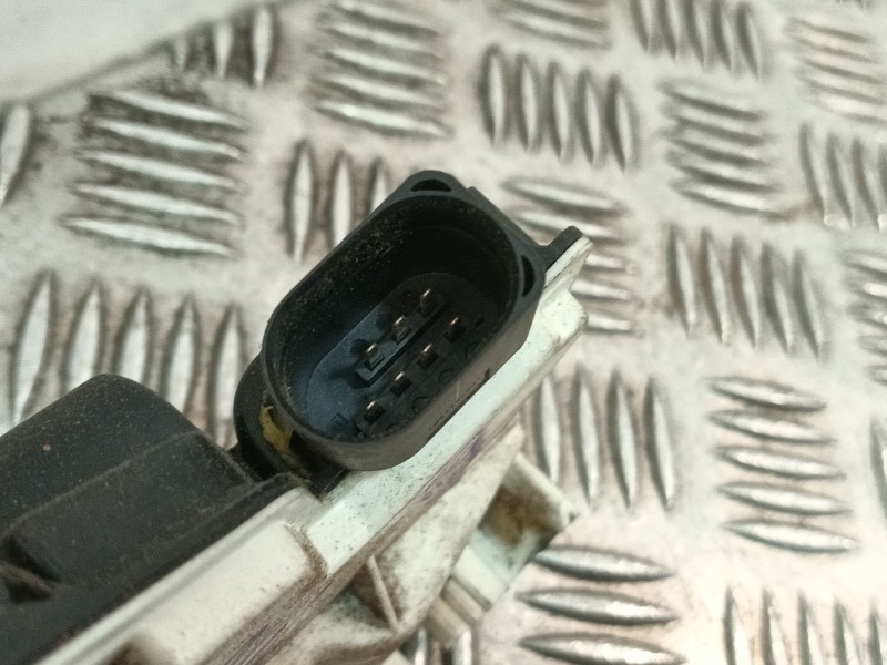 Recambio de cerradura puerta delantera izquierda para seat ibiza iv (6j5, 6p1) 1.4 referencia OEM IAM 5N1837015E  
