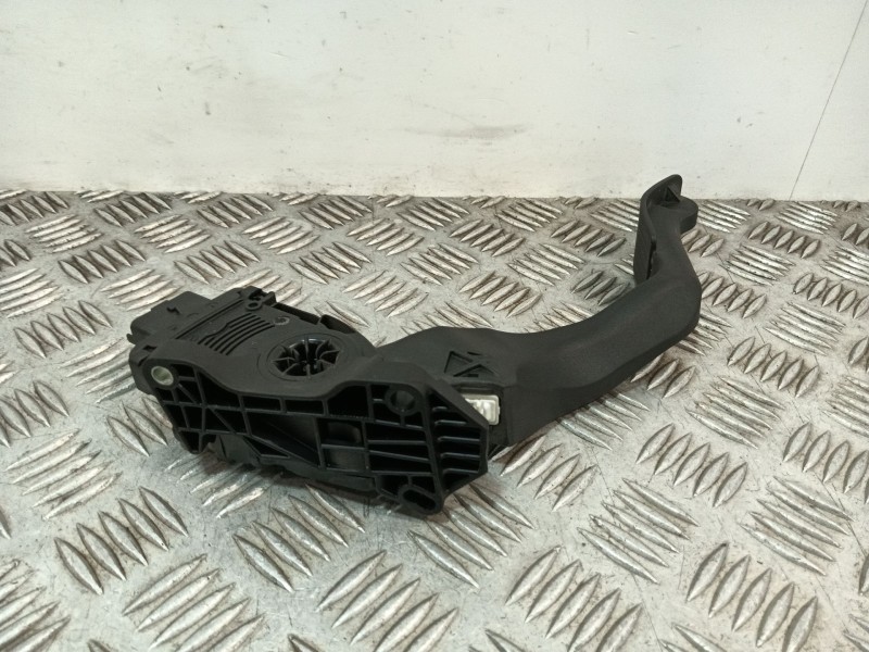 Recambio de potenciometro acelerador para opel crossland x / crossland (p17, p2qo) 1.2 (75) referencia OEM IAM 6PV00994961  