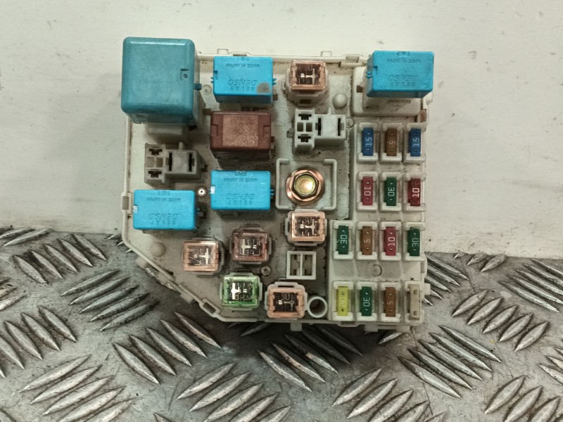 Recambio de caja reles / fusibles para toyota rav 4 (a2) 2.0 turbodiesel cat referencia OEM IAM   