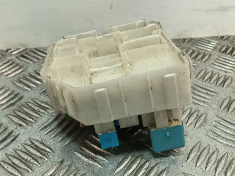 Recambio de caja reles / fusibles para toyota rav 4 (a2) 2.0 turbodiesel cat referencia OEM IAM   