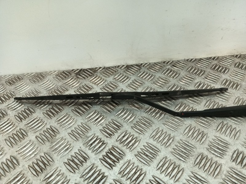 Recambio de brazo limpia delantero derecho para toyota rav 4 (a2) 2.0 turbodiesel cat referencia OEM IAM 6320  