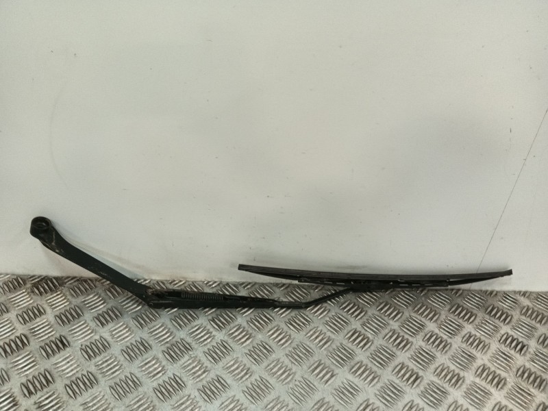 Recambio de brazo limpia delantero derecho para toyota rav 4 (a2) 2.0 turbodiesel cat referencia OEM IAM 6320  