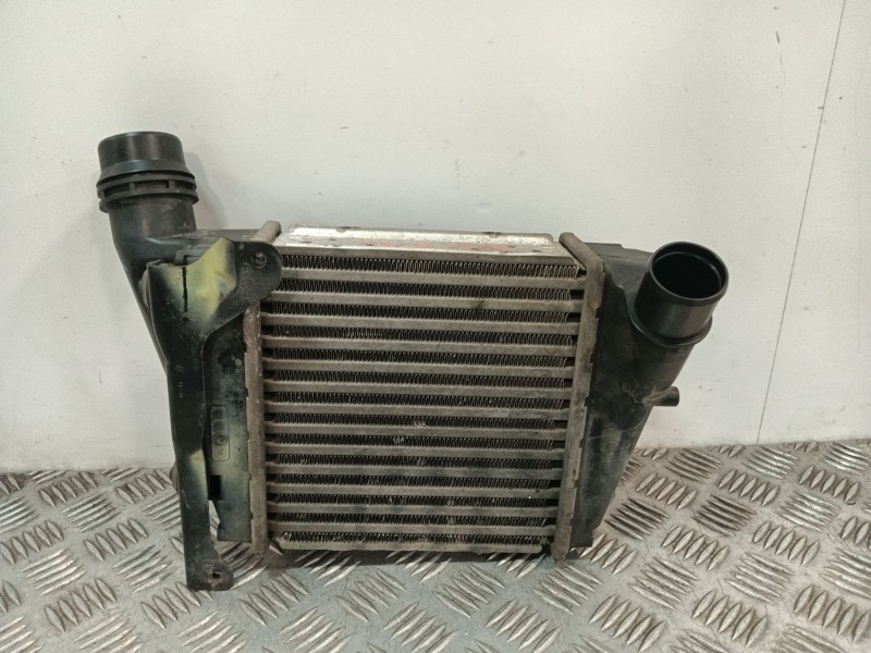 Recambio de intercooler para renault wind (e4m_) 1.2 tce 100 (e4mf) referencia OEM IAM 8200369311  