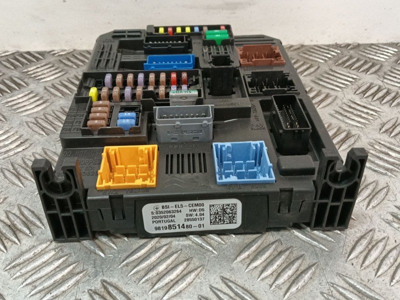 Recambio de caja reles / fusibles para opel crossland x / crossland (p17, p2qo) 1.2 (75) referencia OEM IAM 981985148001  