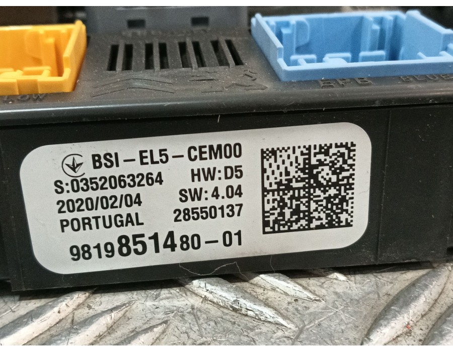 Recambio de caja reles / fusibles para opel crossland x / crossland (p17, p2qo) 1.2 (75) referencia OEM IAM 981985148001  