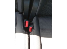 Recambio de enganche cinturon trasero central para kia carens iv 1.7 crdi referencia OEM IAM 89860A4100WK 89830A4200WK 