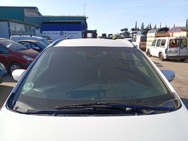 Recambio de parabrisas para kia carens iv 1.7 crdi referencia OEM IAM 86111A4120DS2  