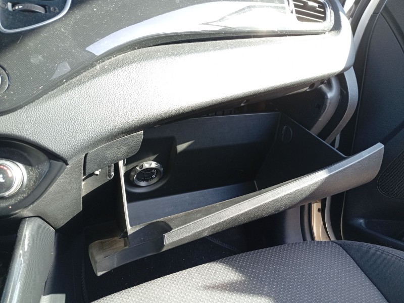 Recambio de guantera para kia carens iv 1.7 crdi referencia OEM IAM 84510A4900WK  