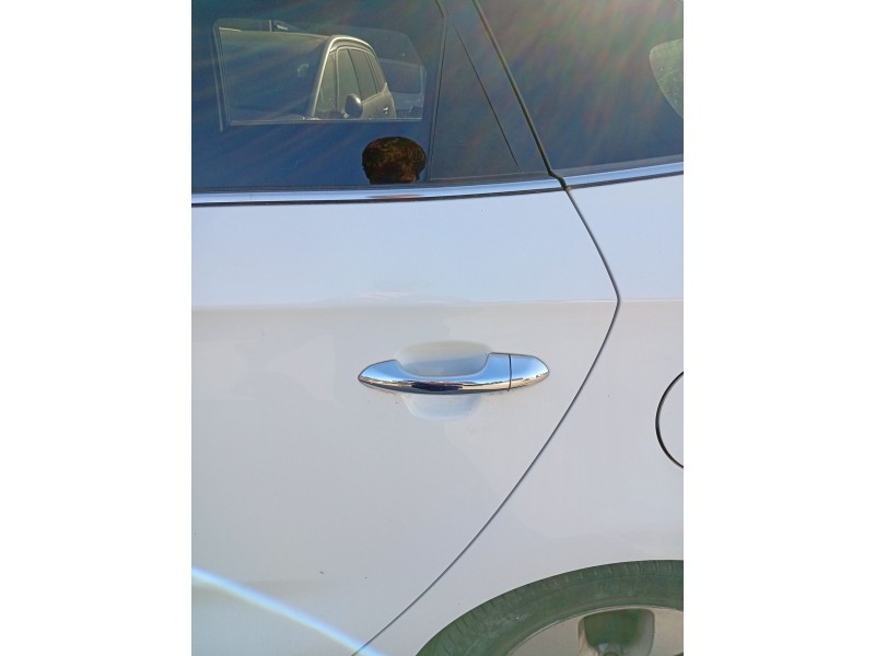 Recambio de maneta exterior trasera izquierda para kia carens iv 1.7 crdi referencia OEM IAM 82651A4010  
