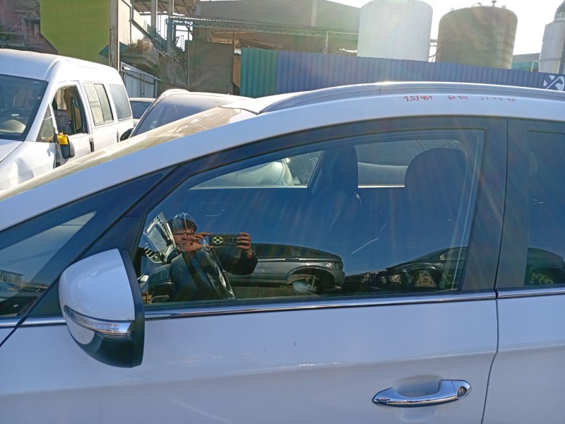 Recambio de luna delantera izquierda para kia carens iv 1.7 crdi referencia OEM IAM 82410A4010  