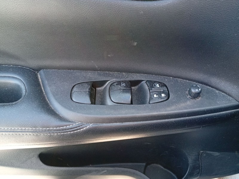 Recambio de mando elevalunas delantero izquierdo para nissan pulsar hatchback (c13) 1.2 dig-t referencia OEM IAM 254013ZL1A  
