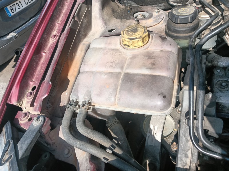 Recambio de deposito expansion para ford tourneo connect 1.8 tdci referencia OEM IAM 1104120  