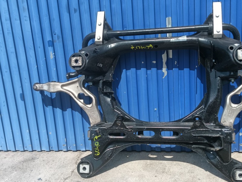 Recambio de puente delantero para audi q7 (4lb) 4.2 fsi quattro referencia OEM IAM 7L0499030Q  