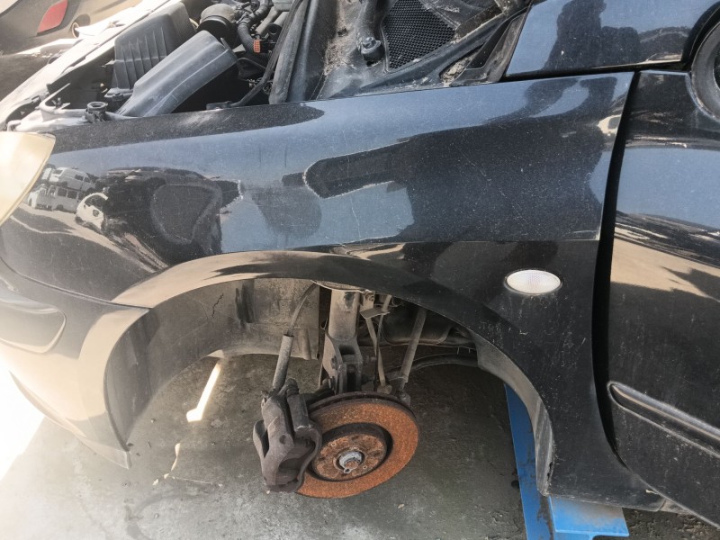 Recambio de aleta delantera izquierda para peugeot 307 cc (3b) 2.0 16v referencia OEM IAM 7840K8  