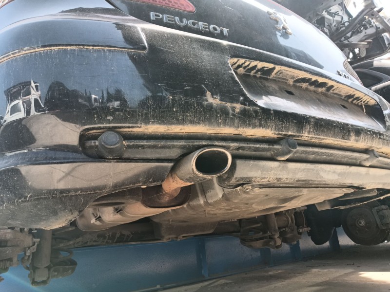 Recambio de tubo escape trasero para peugeot 307 cc (3b) 2.0 16v referencia OEM IAM 9800524980  