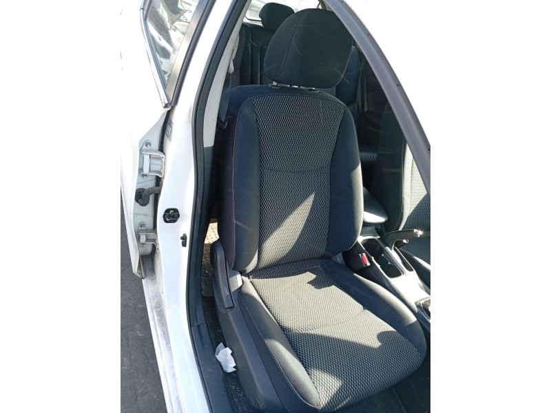 Recambio de asiento delantero derecho para nissan pulsar hatchback (c13) 1.2 dig-t referencia OEM IAM 873014EB1B  