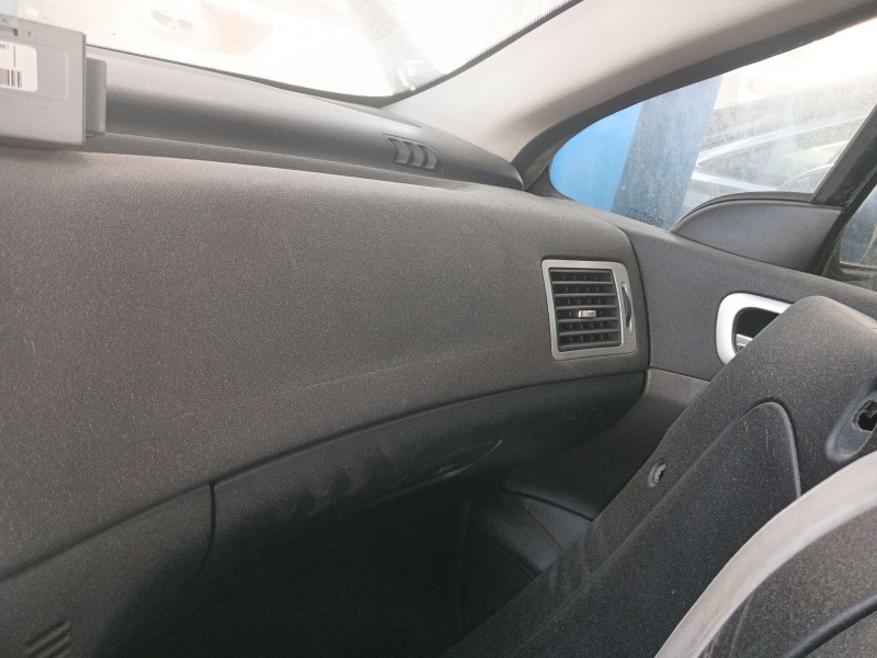 Recambio de airbag delantero derecho para peugeot 307 cc (3b) 2.0 16v referencia OEM IAM 8216KW  
