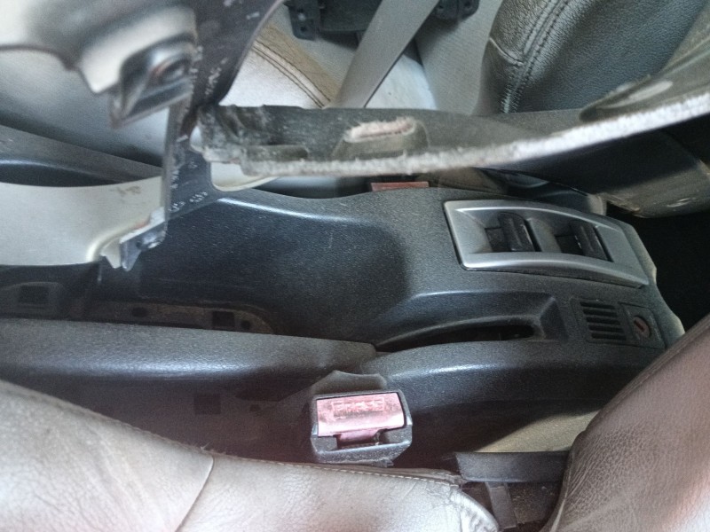 Recambio de consola central para peugeot 307 cc (3b) 2.0 16v referencia OEM IAM 758959  