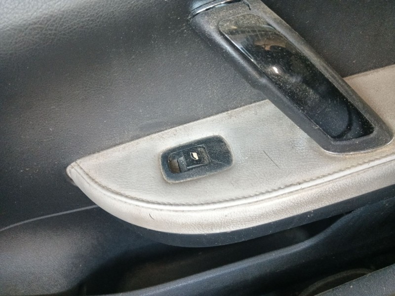 Recambio de mando elevalunas delantero derecho para peugeot 307 cc (3b) 2.0 16v referencia OEM IAM 6554AJ 6554KT 