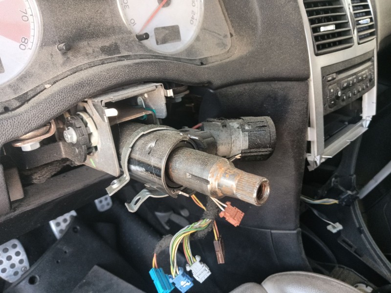 Recambio de columna direccion para peugeot 307 cc (3b) 2.0 16v referencia OEM IAM 4123CH  
