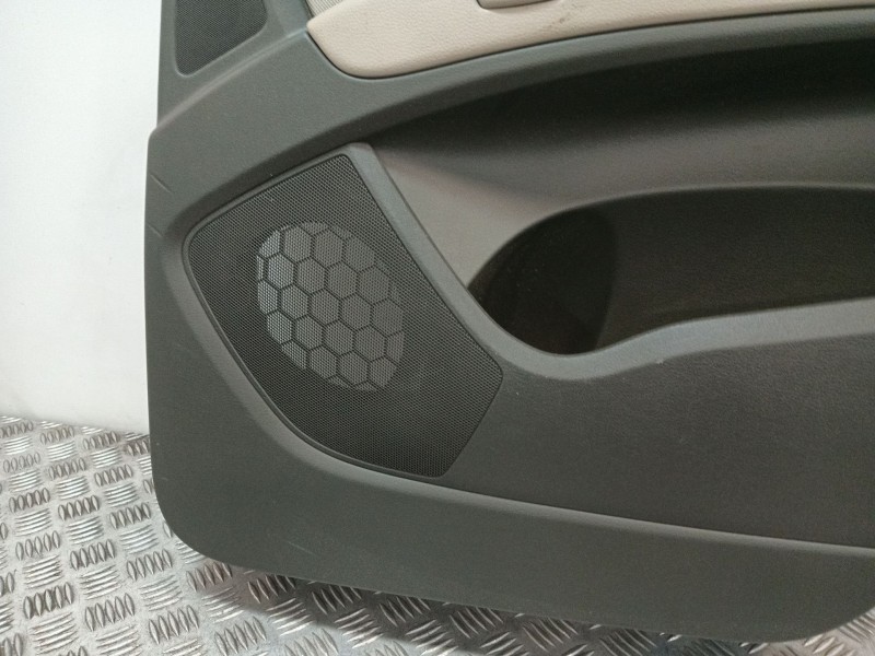 Recambio de guarnecido puerta trasera derecha para audi q7 (4lb) 4.2 fsi quattro referencia OEM IAM 4L0867306B  
