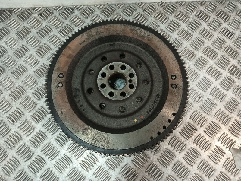 Recambio de volante motor para land rover discovery ii (l318) 2.5 td5 4x4 referencia OEM IAM 281274P0  