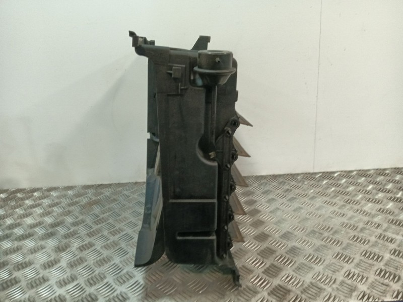 Recambio de electroventilador para bmw 3 compact (e46) 320 td referencia OEM IAM 3136613245  