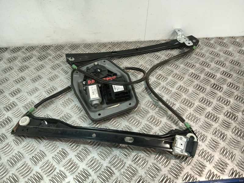 Recambio de elevalunas delantero derecho para volkswagen golf v berlina (1k1) referencia OEM IAM 1K0959792C 1K0959702E 1K3837462
