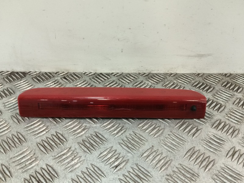 Recambio de piloto central de freno para renault scenic iii gran scenic referencia OEM IAM 265900026R  