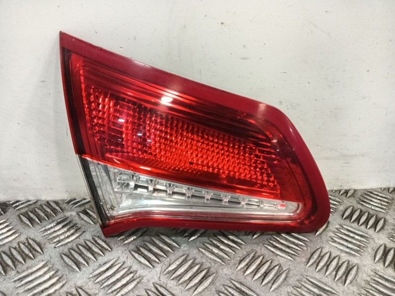 Recambio de piloto trasero izquierdo interior para citroën c4 lim. referencia OEM IAM 967215588001 VPAP2X13405B 