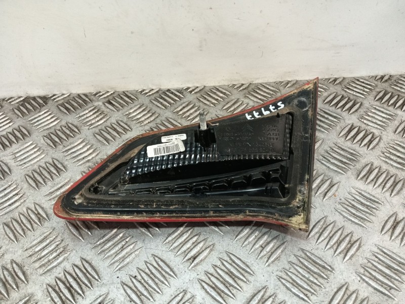 Recambio de piloto trasero izquierdo interior para citroën c4 lim. referencia OEM IAM 967215588001 VPAP2X13405B 