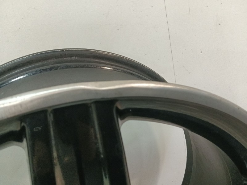 Recambio de llanta para mercedes-benz clase gla (w156) referencia OEM IAM A1564010600  