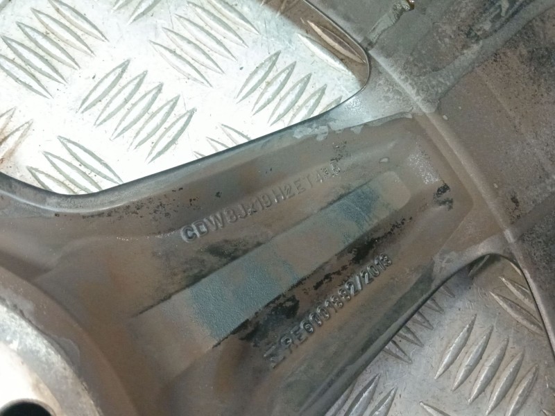 Recambio de llanta para mercedes-benz clase gla (w156) referencia OEM IAM A1564010600  