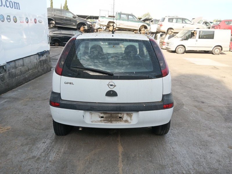 opel corsa c (x01) del año 2003