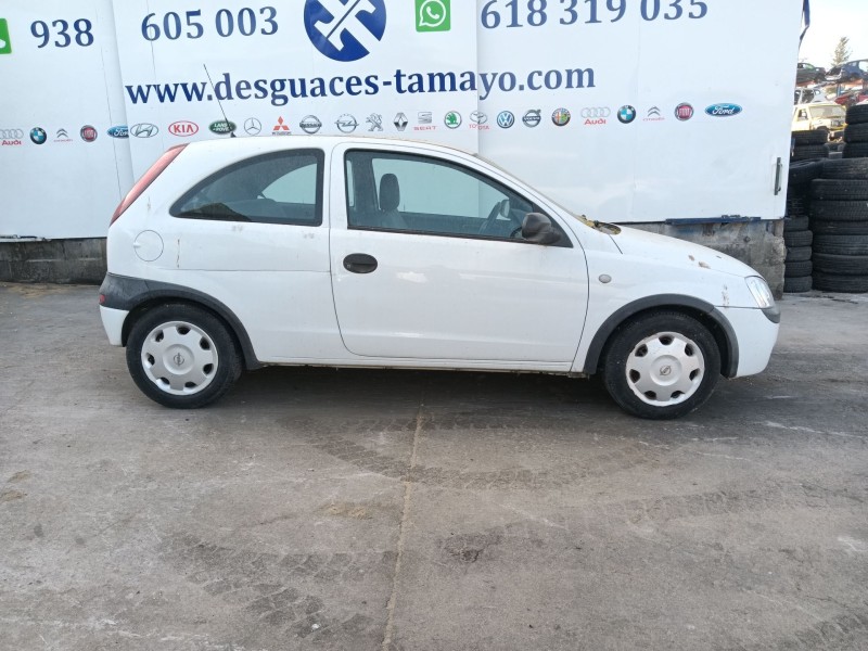 opel corsa c (x01) del año 2003