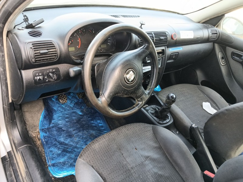 seat toledo ii (1m2) del año 2003