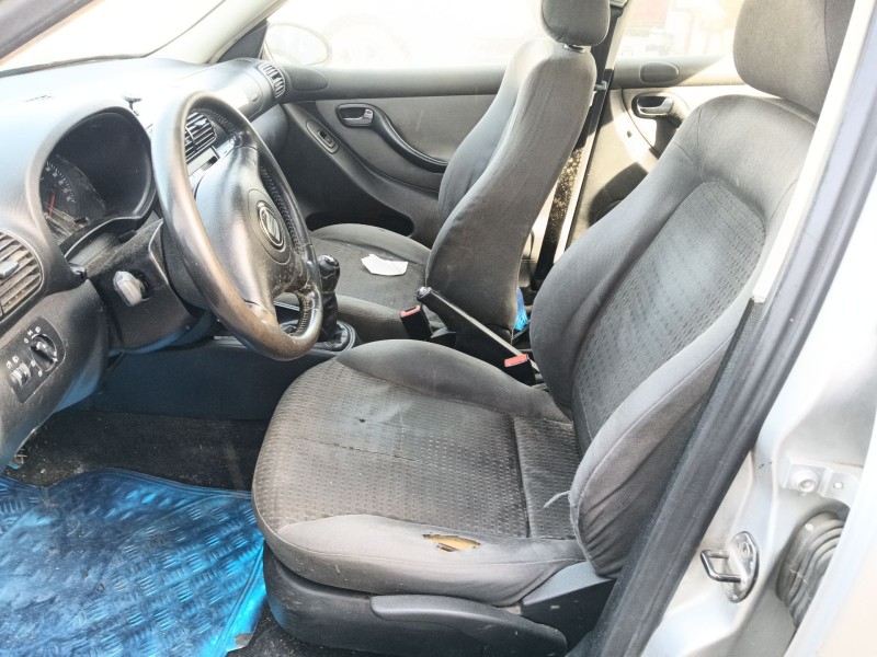 seat toledo ii (1m2) del año 2003