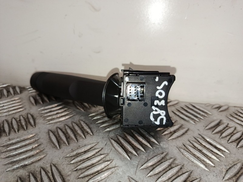 Recambio de mando limpia para opel astra k sports tourer referencia OEM IAM 95433818  
