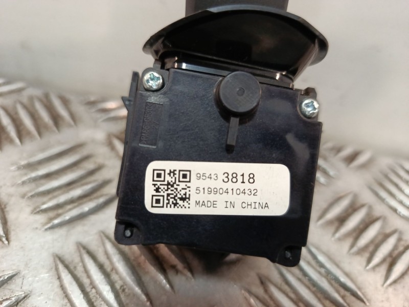 Recambio de mando limpia para opel astra k sports tourer referencia OEM IAM 95433818  