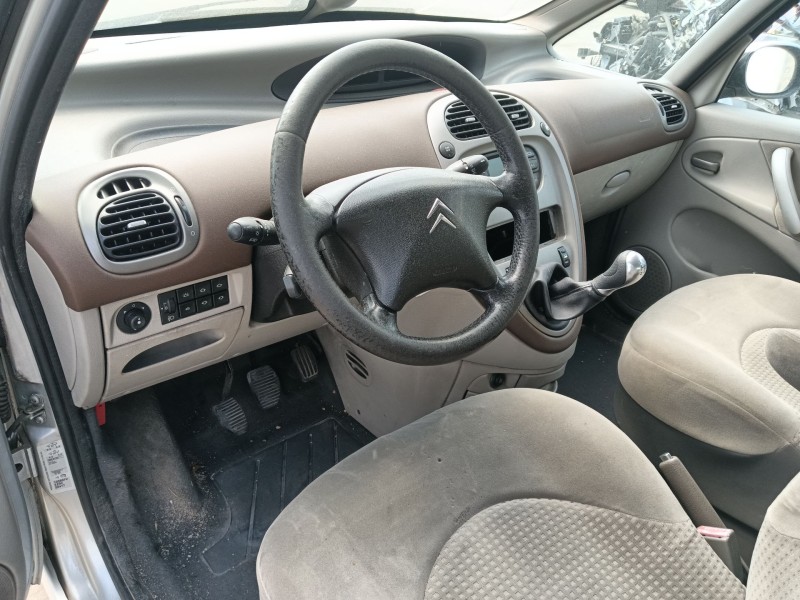 citroën xsara picasso (n68) del año 2004