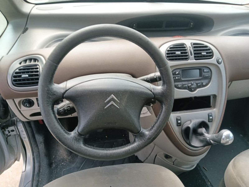citroën xsara picasso (n68) del año 2004
