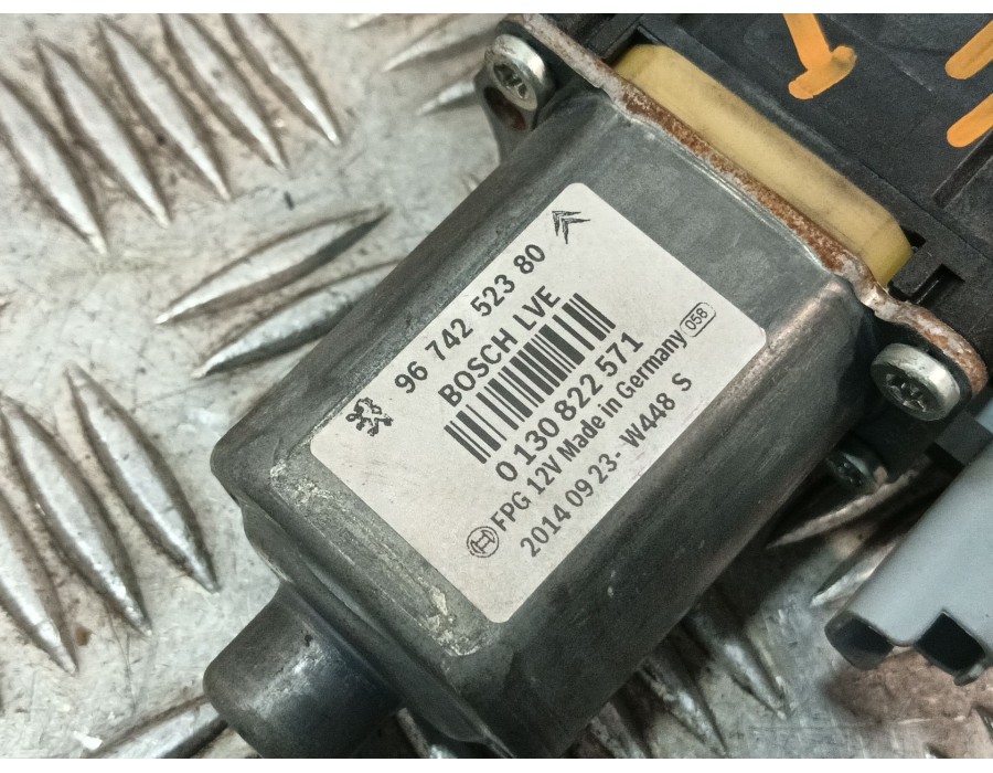 Recambio de elevalunas delantero izquierdo para citroën c4 cactus 1.2 vti 82 referencia OEM IAM 9810287780 9674252380 