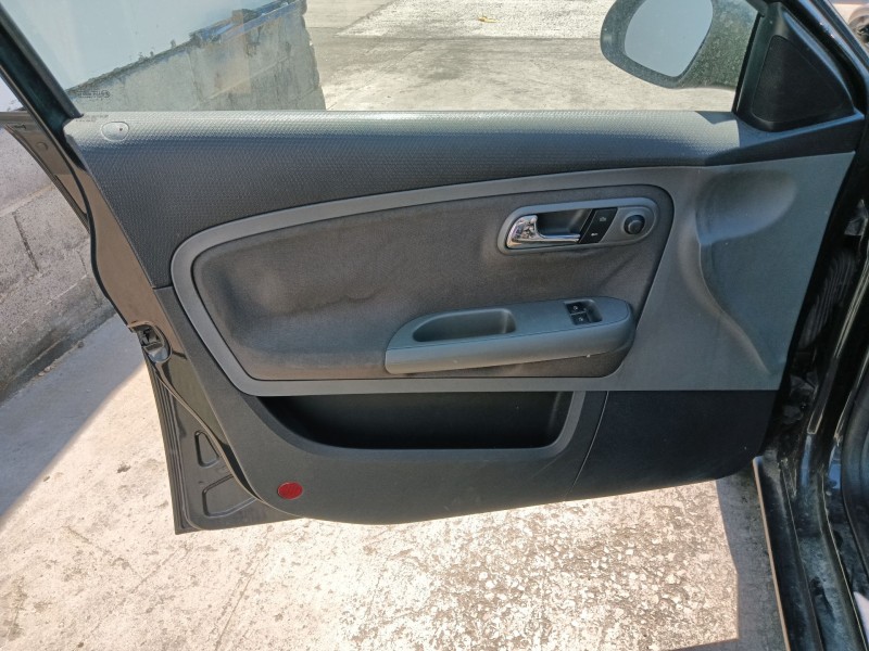 seat ibiza iii (6l1) del año 2006