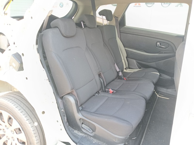 kia carens iv del año 2015