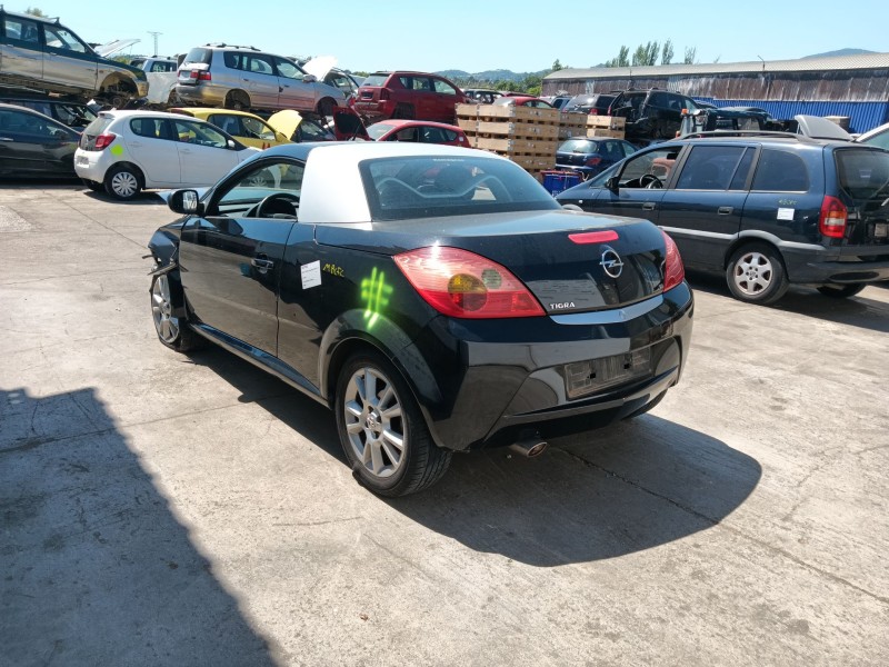 opel tigra twintop (x04) del año 2006