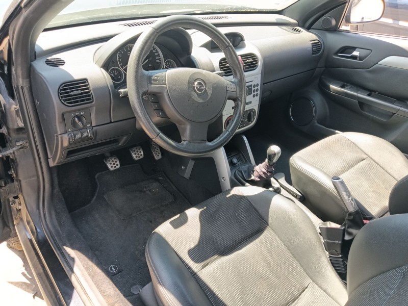 opel tigra twintop (x04) del año 2006