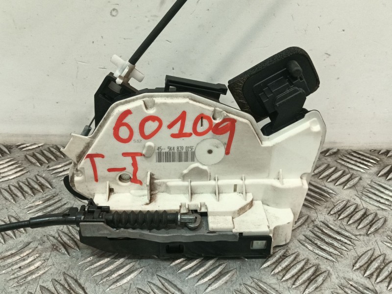 Recambio de cerradura puerta trasera izquierda para skoda yeti (5l) 1.2 tsi referencia OEM IAM 5K4839015F  