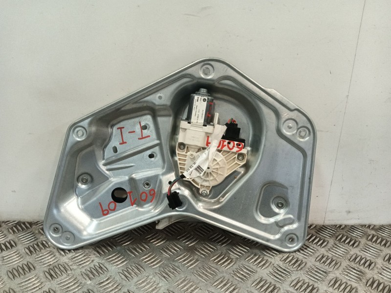 Recambio de elevalunas trasero izquierdo para skoda yeti (5l) 1.2 tsi referencia OEM IAM 5L0839461A 5L0959811 5L0839401A