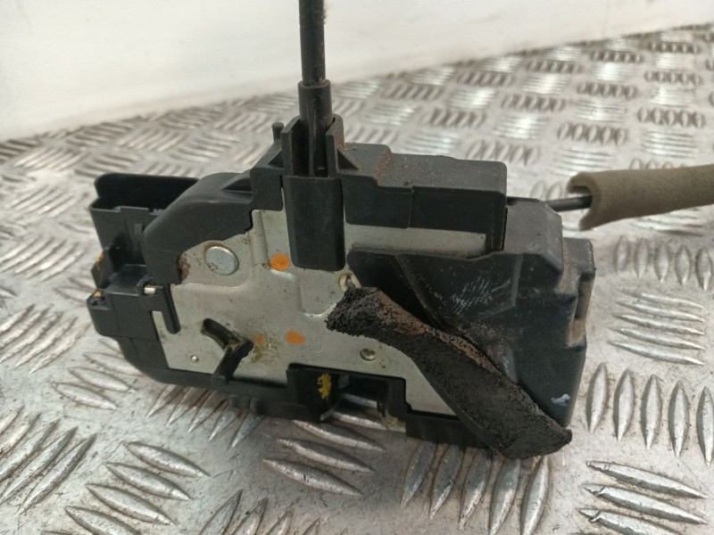 Recambio de cerradura puerta trasera derecha para nissan pulsar hatchback (c13) 1.2 dig-t referencia OEM IAM 825003ZL0A  