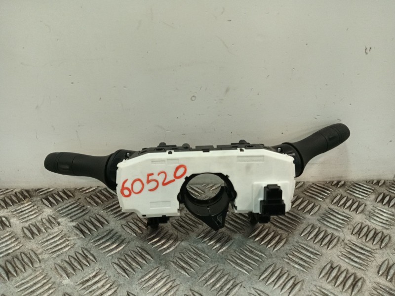 Recambio de mando multifuncion para nissan pulsar hatchback (c13) 1.2 dig-t referencia OEM IAM 255604EA2B  
